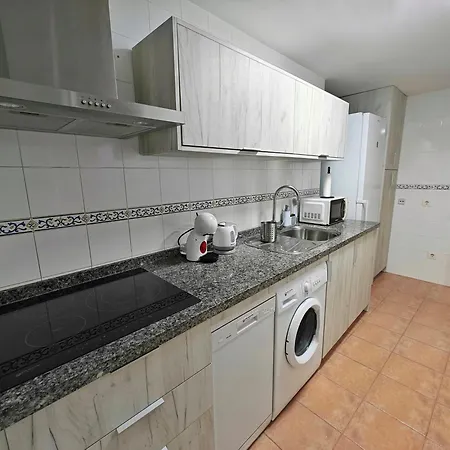 Moderno Piso Centrico 3 Junto Al Mar Y Parking Apartment