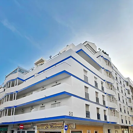 Moderno Piso Centrico 3 Junto Al Mar Y Parking Apartment *