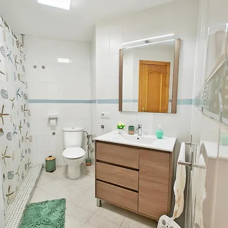 Moderno Piso Centrico 3 Junto Al Mar Y Parking Apartment *