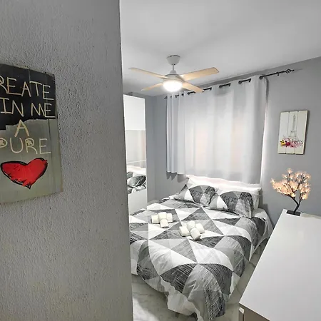 Moderno Piso Centrico 3 Junto Al Mar Y Parking * Estepona