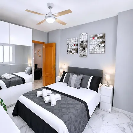 Moderno Piso Centrico 3 Junto Al Mar Εστεπόνα