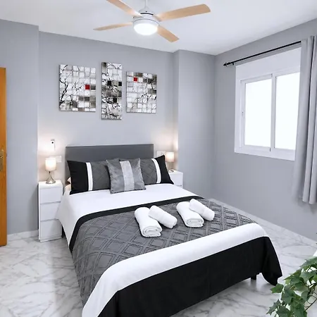 Moderno Piso Centrico 3 Junto Al Mar Εστεπόνα