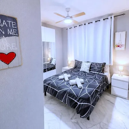 Moderno Piso Centrico 3 Junto Al Mar * Εστεπόνα